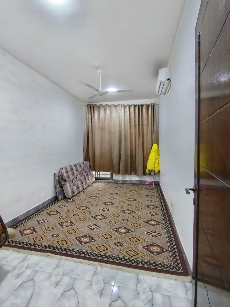 🕋 بسم الله الرحمن الرحيم 🕋
مكتب أبو ليث الجميلي لبيع الدور والأراضي السكنية والزراعة في الجغيفي الثانية 
       ⭕️المكتب⭕️
     قرب منفذ كريم عفتان
يوجد بيت
للبيع
بلجغيفي الثانية
 قرب جامع الذكر الحكيم
طابقين
الوجه 7ونص
4غرف نوم
3حمامات
صالتين
مساحة 172

بحي الجغيفي الثانية

 ⚠️ الشارع 🚸 : 10

🧰⚖️ نوع الملك 🧰⚖️ : طابو زراعي

💸💰 💰💸:

للاستفسار : مراجعة 
علمأ اني مكلف بلنشر
??#مكتب_ابو ليث الجميلي_للعقار 🥇
📮🧧الجغيفي الثانية في الفلوجة 
قرب منفذ كريم عفتان🧧📮

        ☎️📞  للاتصال : ***********او***********??☎️

#عقارات_الفلوجة #عقار_للبيع #عقارات_الانبار #عقارات_العراق #مصطفى_الحلبوسي #العقار #عقار
#العقار_للبيع #للبيع #بيع #بيت #بيوت #قطعة #قطع
#ارض #اراضي
