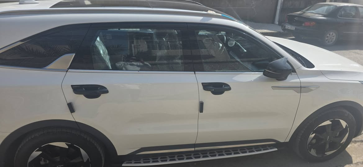 السلام عليكم
(للجناية فقط)
سورنتو 2025 خليجي 4 سلندر 2500 و7 راكب 
ضمان 5 سنوات او 100 الف كيلو متر
رقم اربيل بأسمي رقم مميز
ماشية 5 الاف
مغلفة ppf بالكامل مع ضمان 10 سنوات
فول مواصفات للاخير 
شاشه + بانوراما
3 كاميرات
ويل حجم19
تحديد مسار 
مري شفط 
جنطة كهرباء 
اشاير بالمري
كشنات 2 كهرباء
كشنات جلد 
تبريد 3 قطع 
تبريد شاشه
دوسات صعود ونزول 
مزودة سستم اسود 
***********/المحمودية متوفر اتصال فقط
السعر320 وبيهه مجال قليل
