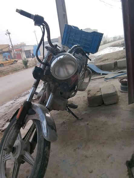 السلام عليكم دراجة فيوم للبيع كلك مكفولة من السرقة شغالة من كلشي السعر 200كربلاء حي  ***********
