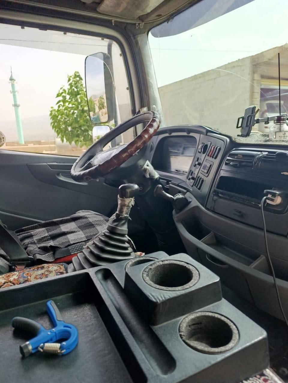 اتيكو موديل 2005مكفوله من كل شي مكان اربيل *********** 

***********بي واتساب
