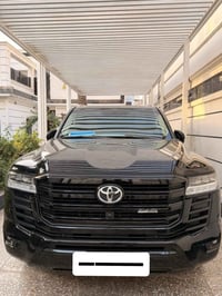تويوتا لاندكروزر 2024 GXR فول BLACK.EDITION Twins turbo   ضمان شركة جي...