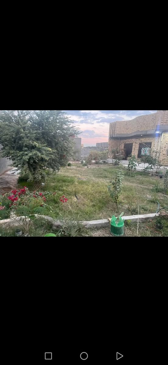 يا الله
دونم زراعي للبيع خلف عمارات الزيتون سند 25 مشمول بالتطويب الدون يحتوي محلات عدد اربعة وبرج انترنت ويحتوي على دار مساحته 450 م٢ طابق واحد مسلح فيه ثلاث غرف نوم مع صالتين مع إستقبال مع مطبخ حار بارد بالامكان بيع الدونم بالكامل أو بيع البيت مع المحلات بمساحة 900 م٢ للإستفسار أكثر مراجعة مكتب الشهد للعقار في خدمي حي المعلمين مقابل مصرف المتحد للاستثمار أو الاتصال على الأرقام التالية 
***********
***********
