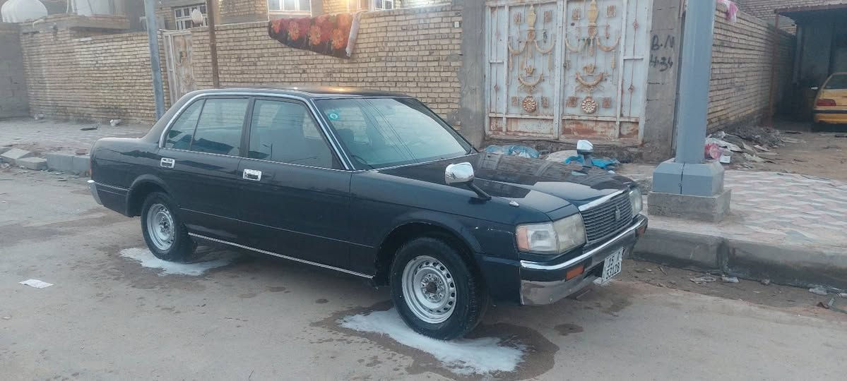 كراون ديلوكس سياره جاهز من جميع النواحي تبريد ثلج  رقمهه انكليزي  حداديه تخم تاير سعرها 77مكفوله عنوان ناصريه سوق الشيوخ
رقم ***********
