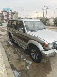 باجيرو ٣٠٠٠ • موديل ١٩٩٤ • رقم بصره