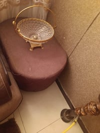 عندي ظابوريه وسظيه والسعر 25 والاتصال 07739683100