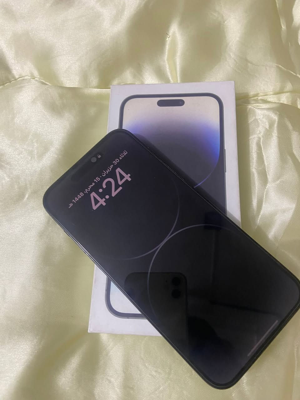 سـيـد الألـوان الأــسود black
1- آيفون 14 برو ماكس ‏ iPhone 14 Pro Max

2- بـطـارية 80‎%‎ ولا تفكر بالشحن ابدد

3- نـمـوذج M 

4- نسخة اليابان تك خط 

5- جهاز فول نظافه عدا طخه صغيرة بالشاصي مامبينه 

6- ملحقات الجهاز باكيت فقط 

7- سعر الجهاز 850 الف مكفول عدا طخه مامبينه 

ملاحظة لو مامحتاج فلوس يحرم أبيع جهاز مال جنية


**إذا كنت صاحب هذا الإعلان وتريد حذفه لأي سبب، رجاءا أرسل رسالة إلى الدعم الفني**