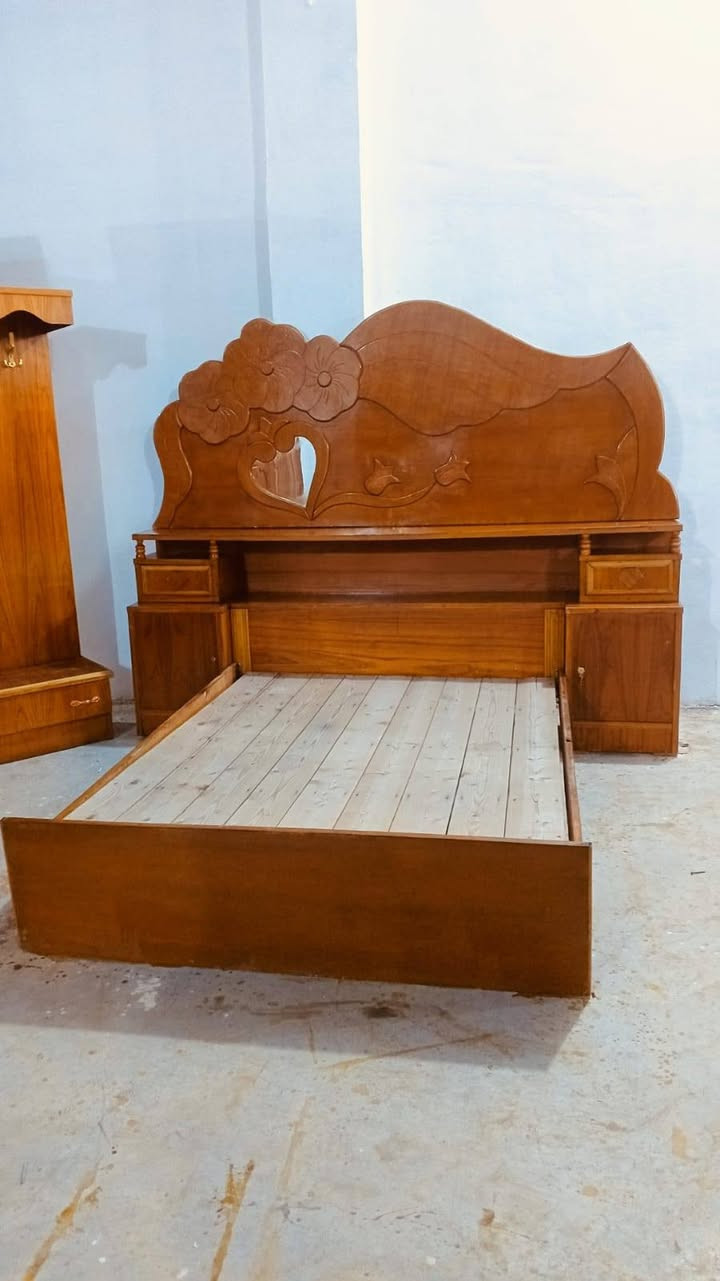 متوفر اثاث والاحتياجات  المنزليه مستخدم وجديد وبأسعار مناسبه جداا
زورونا وع راسنا نخليكم 
المكان ديالى /الخالص /عرب شوكه 
للاستفسار اكثر الاتصال ع ***********
او التواصل عبر الواتساب او الخاص
