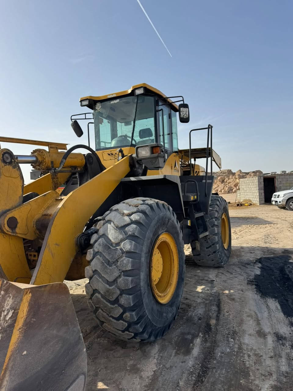 السلام عليكم 
شفل صيني LG956
2015 درب البحار 
شفل بلادي 
منفيس 
السعر 290 
المكان البصره 
‭0772 277 1113‬
