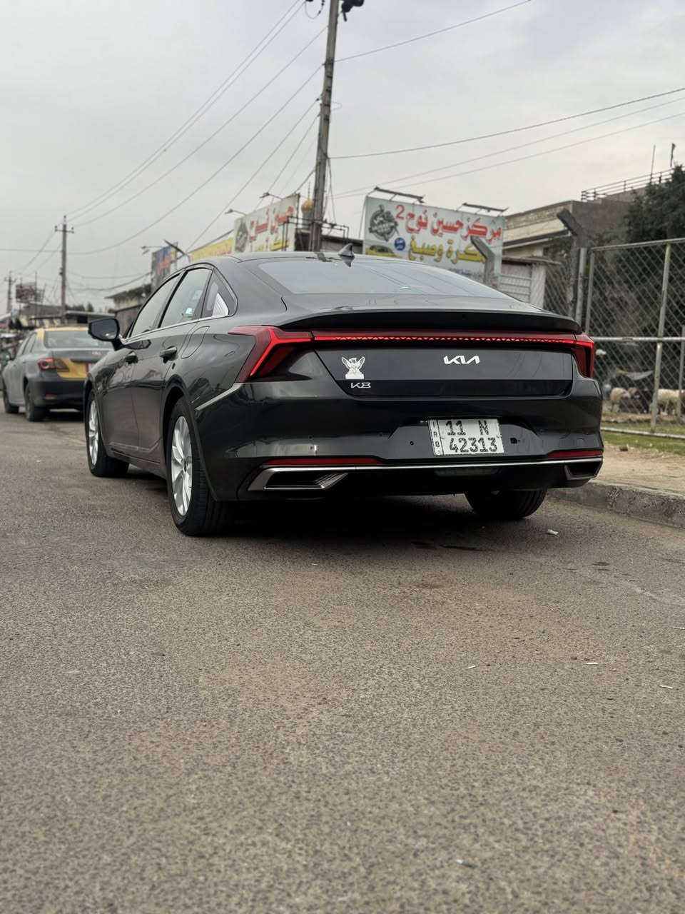 سلام عليكم 
كيا k8 2022
محرك 2500 . 4 سلندر 
وارد كوري 
فوول مواصفات ما عدا الفتحة
قطعتين تبريد 
كشن السائق - تدفئة - تبريد 
المقود - تدفئة
رادار + تحديد مسار 
مري شفط 
لايت زنون بلادي 
الضرر شبر بل جاملغ بارد بل عراق لضربه فقط لا غير 
(((رقم بغداد )))
ماشيه 105 الف كيلو متر 
السعر  ….(175)…..
للاستفسار / ***********
