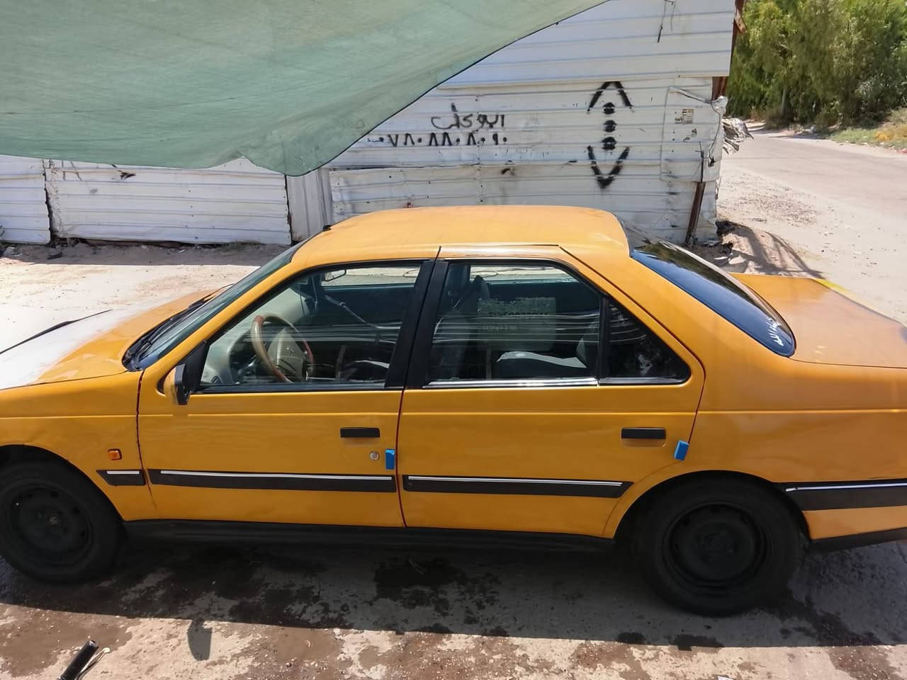 بيجو 405 موديل 2012 السعر 25$
. رقم بابل سنوية نافذه عندي وكالة والمالك موجود 
.محرك فرنسي 
.حداديه نص عمر 
محرك +كير +الکشر +تاير  نضيفات
غرامات استقطاع من السعر عليها 200الف فقط 
 بيع او مراوس
***********
***********
