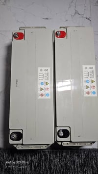 بطاريات عاكسة • متروكة • عدد ٢