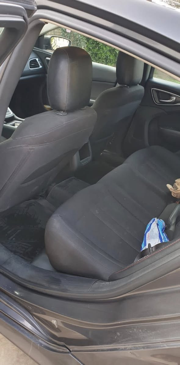 سي ٢٠٠
موديل ٢٠١٦  رقم بغداد لون رصاصي حادثة موضح بالصورة 
نقص فريز تبريد فقط 
مراوح مبرمجة 
منظومة غاز  الماني 
السعر 100$ 
العنوان بغداد 
متواجد خاص او على رقم ***********
