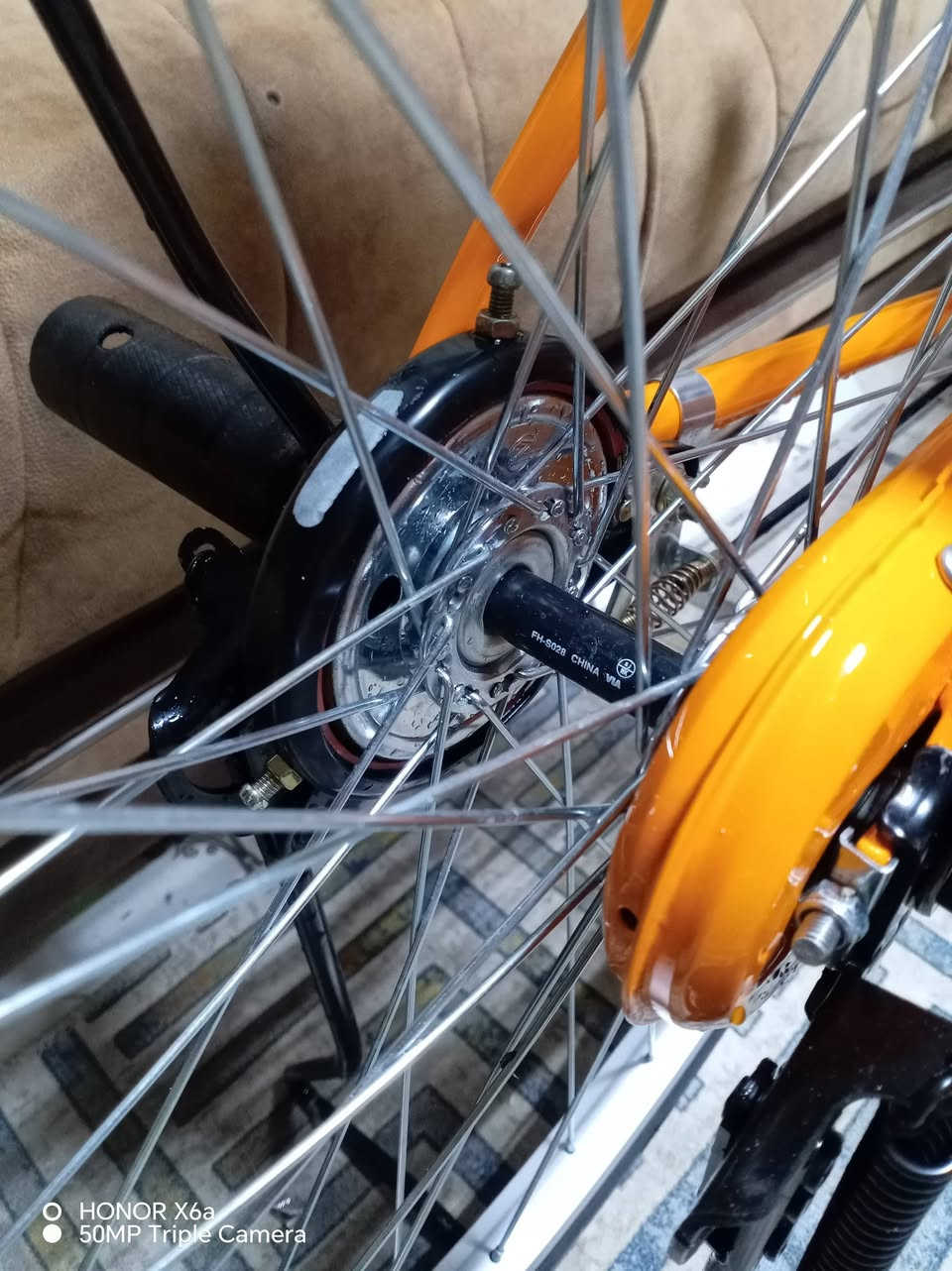 السلام عليكم بايسكل كلوف برتقالي مميز مديل 2022 غراضه كامله ما ناقصه برغي مكفول من الزلغ الواحد  ما صاله هواي من ماخذه السعر 175 وبي مجل حك الجيه مكان ناصريه الإسكان الصناعي و لوتي بـ 🩴 اذا ما عاجبك السعر اطلع كبل ليش تسمع كلام مو حلو


**إذا كنت صاحب هذا الإعلان وتريد حذفه لأي سبب، رجاءا أرسل رسالة إلى الدعم الفني**