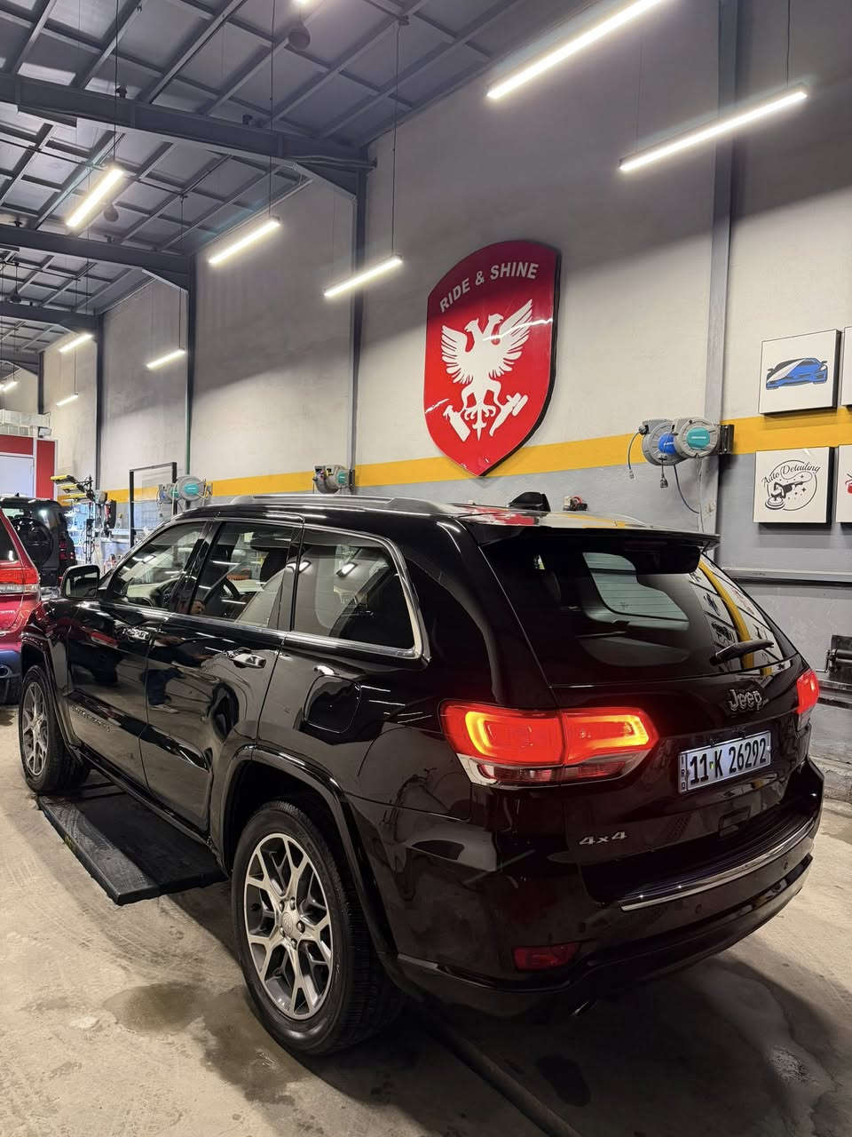 سلام عليكم
جيب 2020 اوفرلاند

خليجي وكاله 

مكفوله كفاله عامه 

فقط بارد ع كد شبر بلباب سكن فقط فقط فقط

باقي السياره مكفوله من دعاميه ل دعاميه 

سياره جديده بمعناه الكلام 

سياره عليها بوليش وحمام وطبقه من النانو سيراميك 

سياره لايوجد فيها كل ملاحضه 

الموصفات سياره

بنوراما 

حساسات امامي وخلفي

بصمه 

جگات امامي وخلفي 

صندوك كهرباء 

محرك 6 سلندر 

كير مكينه ممفتوح 

بصمتين تجي بسياره

فول الفول موصفات 

ماكو شي مابيها 

مكان سياره بغداد زيونه 

للاستفسار والسعر الاتصال ع رقم

***********
