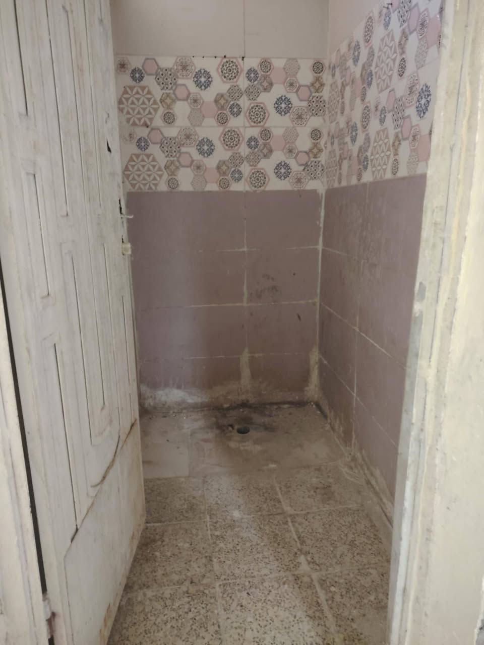 بيت الايجار الدوانم شارع واثق غرفتين نوم وصالة ومطبخ الايجار 250,
0782666116 غير متواجد فيس


**إذا كنت صاحب هذا الإعلان وتريد حذفه لأي سبب، رجاءا أرسل رسالة إلى الدعم الفني**