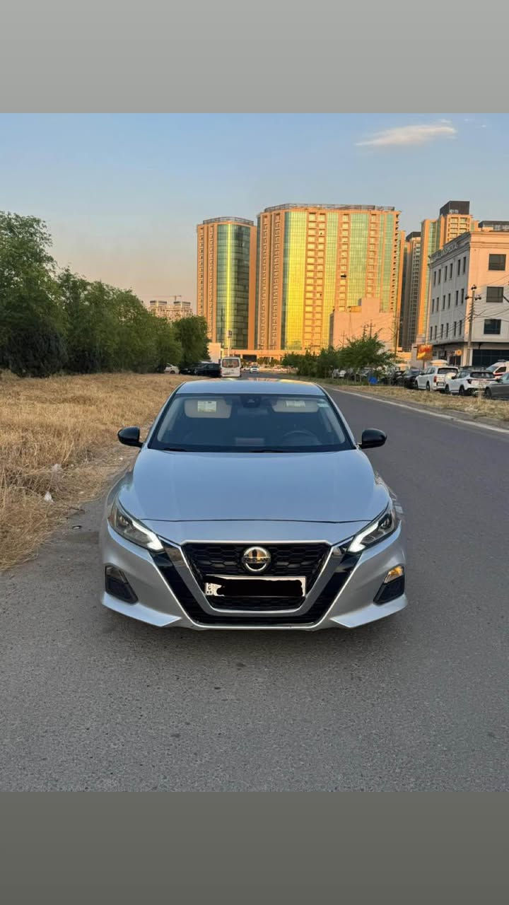Nissan Altima 2021 SR
التیما ٢٠٢١ بەسمە کوشین هیتەر گێڕ لە سوکانی ڕاداری خەتی جادە ڕاداری پێش و ئاوێنە تعدید سورعە سوکان ڤۆڵیۆم 
چاملغی پێسەوەی لای سەکنی بۆیاغە لەگەڵ هەردوو دۆسەکانی ئەڕباگ
گێڕ و مەکینە بە شەرت
سەیارەکە بە ناوی خۆمە سەنەوی و هەموو شتی نوێیە
*********** أربيل, العراق
