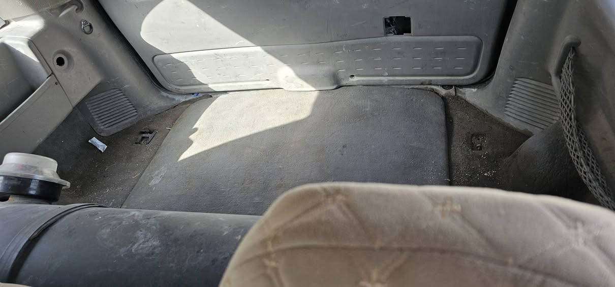 جيب شيروكي ٢٠٠١
رقم بغداد دولي باسمنه 
منضومه خاز 
كير مكينه ٦ سلندر  
  صدر ٨٠ ب ١٠٠ 
تخم تاير ٧٠ ب ١٠٠ 
كهربائياتها كلها جاهزه 
صبغ مكانات ميهم بنسبه الموديلها 
اكفلها من ضربه قويه وشواصي ولغود 
سعرها ٥٨ 
مكاني ديالى  تقاطع القدس ***********
