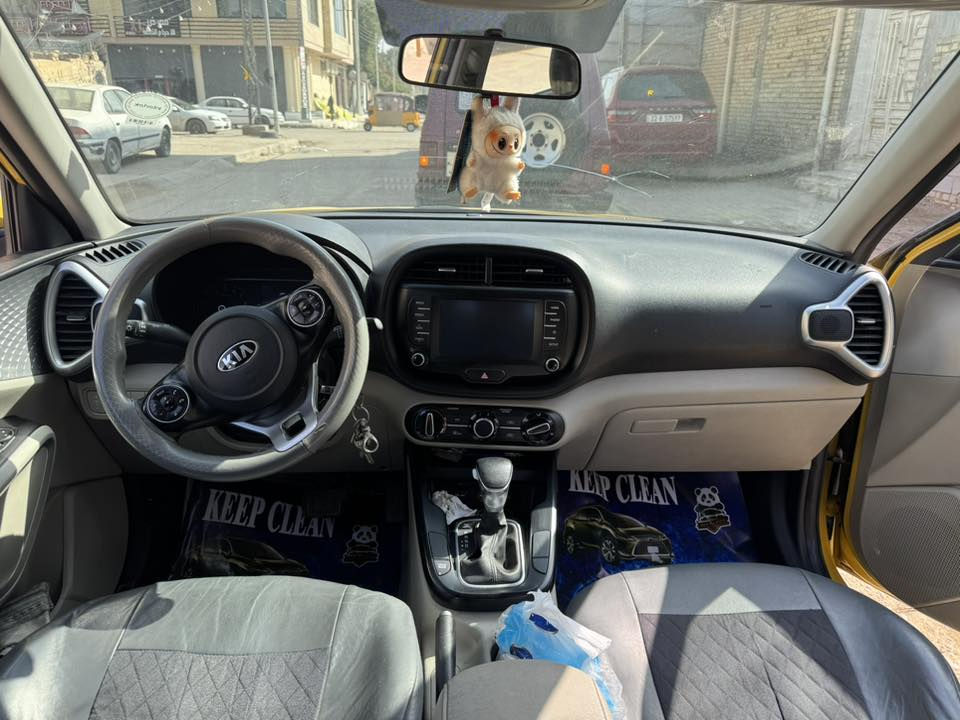 كيا صول 2020 وارد امريكي مواصفات العاديه 
شاشه اعطال 
تحكم ستيرن 
ويل كب
✔️مكينة 2000
درايف مود
وباقي الموصفات المعروفه امريكا  
رقم اربيل 
. مكاني ميسان 
السعر 152وبيها مجال وكلشي موجود بل سوك الجديد و التعبانه***********
