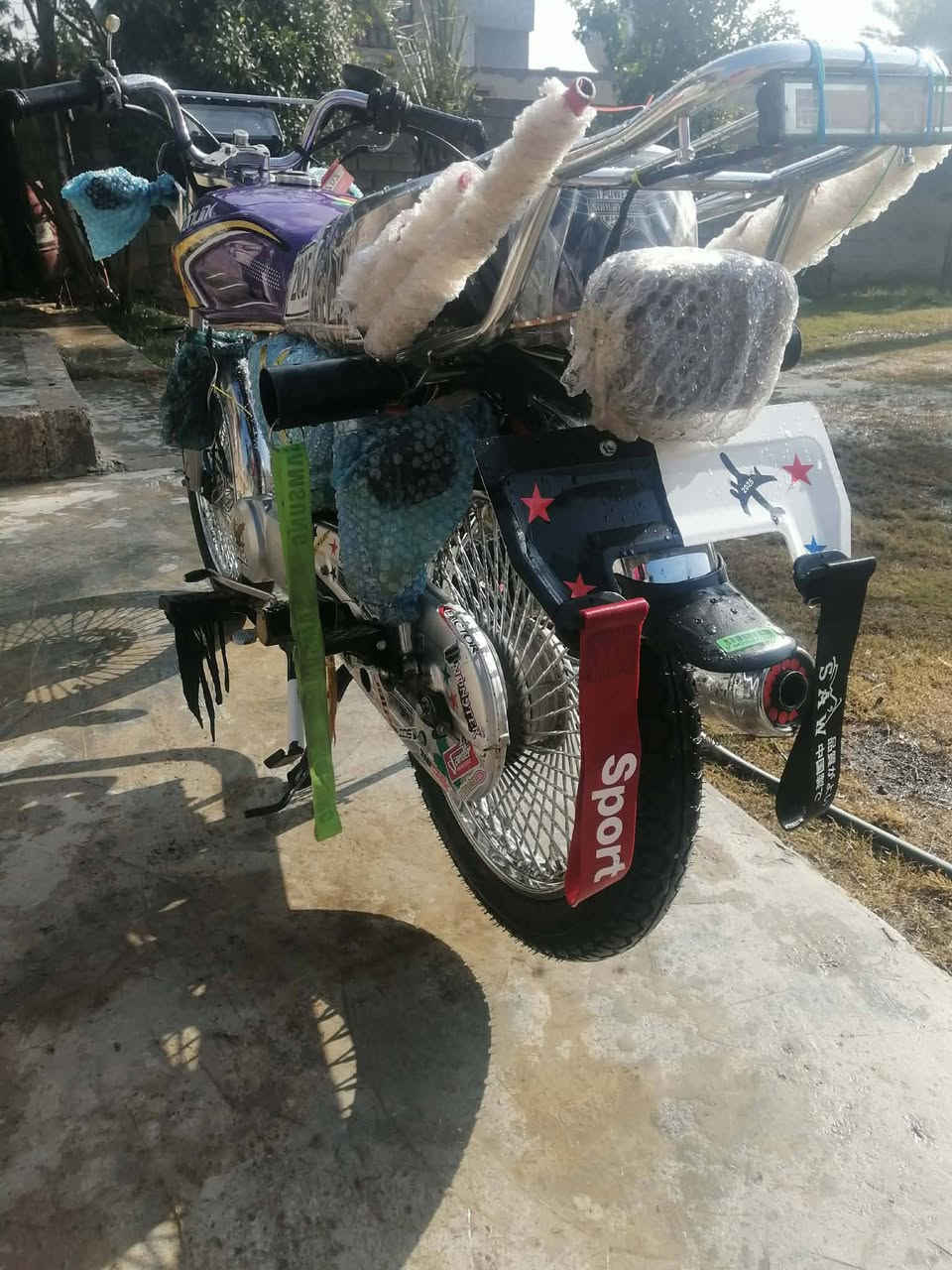 السلام عليكم تايكر خمسه كير 2025.   للبيع المكان قضا بلد الاتصال ***********. السعر 750 وبي مجال بسيط
