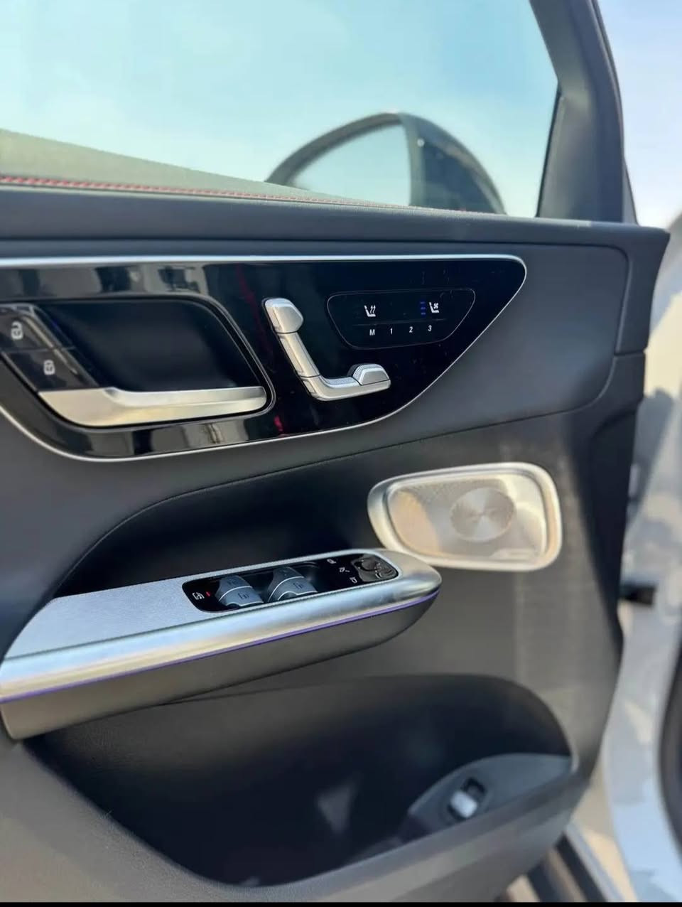 ⚡ متاح تسليم فوري بفضل الله ⚡️  
MERCEDES Glc 43 AMG 
MODEL 2025
10.000 K.m
Fully Loaded

اهم المواصفات :
Burmester Sound System 💎
360 Camera 💎
Panoramic Roof 💎
Electric Tailgate 💎
Head Up Display 💎
Keyless Entry 💎
4 Zone 💎

📞 01040918831
‎ 🔥‎خصم فوري داخل المعرض على الكاش🔥
ومتاح جميع انواع العربيات مستعمل وزيرو 🚗
‎متاح جميع أنظمة التقسيط
‎بدون مصاريف إدارية ✔️
‎بدون تأمين إجباري ✔️
‎بدون حظر بيع‎ ✔️

للاستفسار (فون- القاهرة, مصر


**إذا كنت صاحب هذا الإعلان وتريد حذفه لأي سبب، رجاءا أرسل رسالة إلى الدعم الفني**