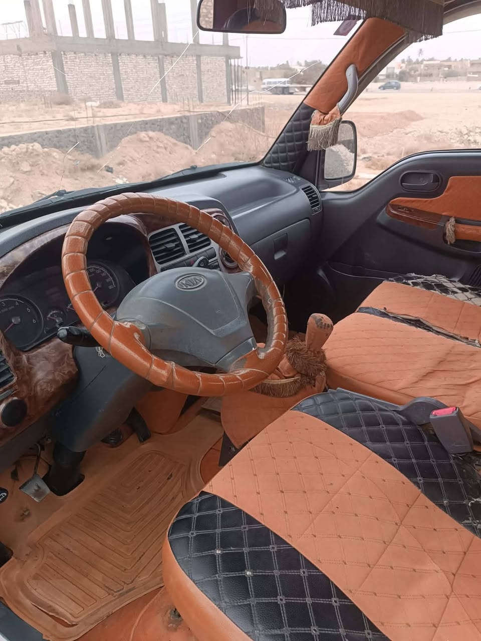 سلام عليكم
كيا حمل موديل 2010
للبيع 
سعره سياره 85بيه مجال 
مكان السياره الانبار قضاء هيت 
وقم الهاتف ***********
