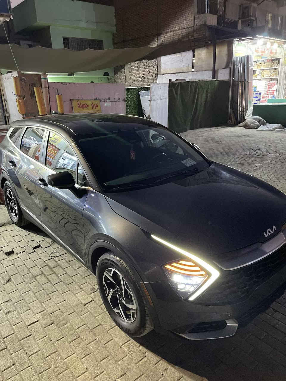 كيا سبورتاج 2024 دخول جديد
بدون ارقام حادث امريكا باب + جاملغ نفس الون بدون دواخل ولا صبغ 

المواصفات :-LX متوسطة 

. رادارات امامي/ خلفي/ جانبي

. تحكمات كامل 

. تحديد سير 

. 3 انضمة قيادة 

. السياقة الذاتية 

. محرك 2500 

. قطعتين تبريد 

. مانع انزلاق 

. التوقف الذاتي 

. هند بريك بصمة 

السعر :- 190 ورقة وبيهة مجال 

مكان السيارة :- بغداد الطالبية 

للاستفسار :- *********** 

‭0770 842 6531‬
