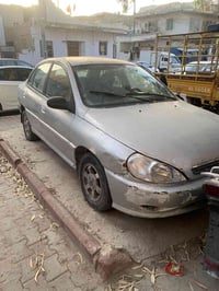 كيا ريو موديل 2002 سياره طافيه او بحره بيها مشكله مجموعه تبي اس.  والي...