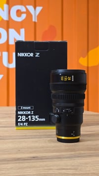 NIKKOR Z • 28-135مم • زوم كهربائي