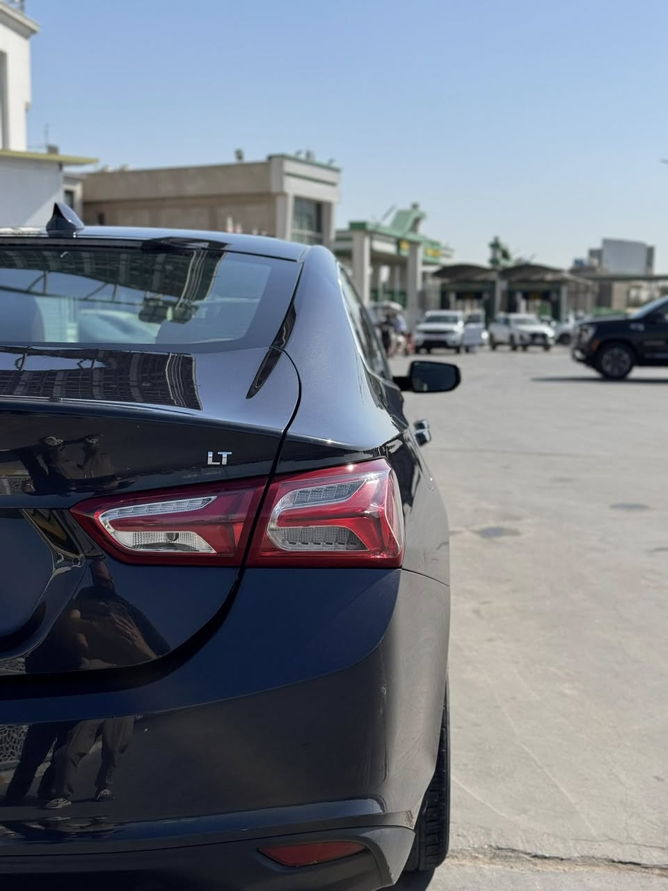 السلام عليكم
للبيع ماليبو LT2       2022
السيارة ماشية 32 ميل

المحرك 1500 توربو
رقم بغداد بأسمي السيارة 

المواصفات 

بانوراما 
بك لايت led
ويل كب 18 كروم
تشغيل عن بعد
بصمة ابواب 
فول سستم ايرباك
تدفئة كشنات
الغرفة عمل بالامارات
كاميرا دوارة
كار بلي
سايد بريك كهرباء
كشنات كهرباء
  مثبت سرعة
صندوك بصمة

الحادث موضح بالصور  .

السعر 15،000$ يعني 150 ورقة
وبيها مجال للطيبين 

السيارة موجودة ب بغداد
للاستسفار واتساب
***********
او اتصال 
***********
