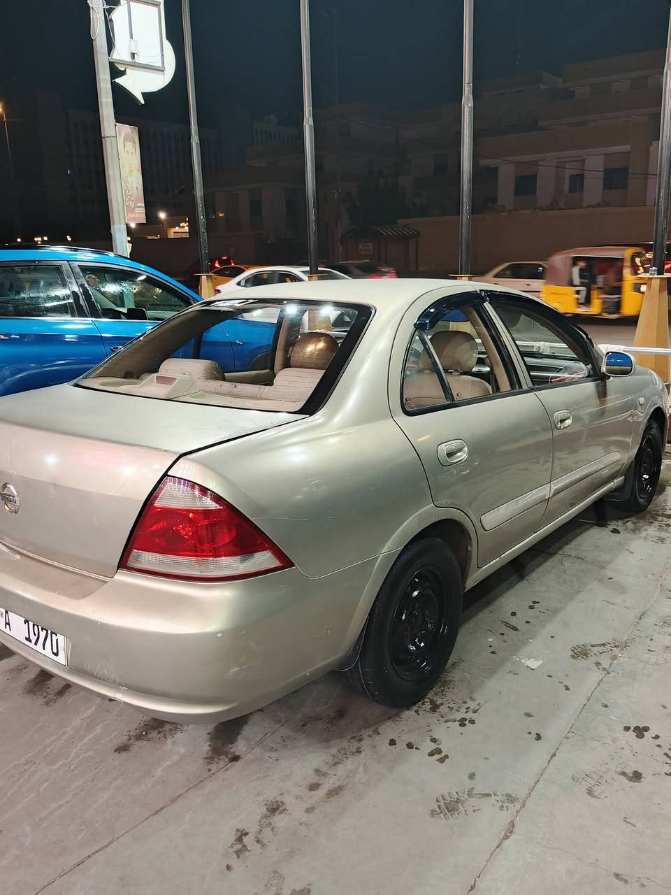 السلام عليكم نيسان سني موديل 2007 رقم مميز بسمي تحويل مباشر مكان سيارة بغداد تبريد غاز بانزين داخل  ابيجي سيارة بيها بس جراد بدون اي حادث الاتصال ***********.     ***********
