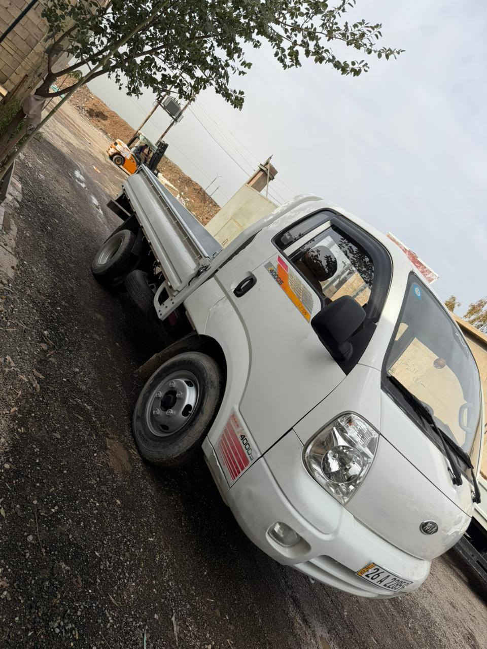 السلام عليكم كيا فحل موديل 11 رقم صلاح الدين اوربي سنويه لل30 السياره جاهزه كير محرك اكسل شاصي شرط تخم تاير جديد 14 تبريد شغال بيه صبغ جوه الربيعه شي بسيط  عنوان السياره كركوك السعر 115 وبيه مجال بسيط للاستفسار ***********
