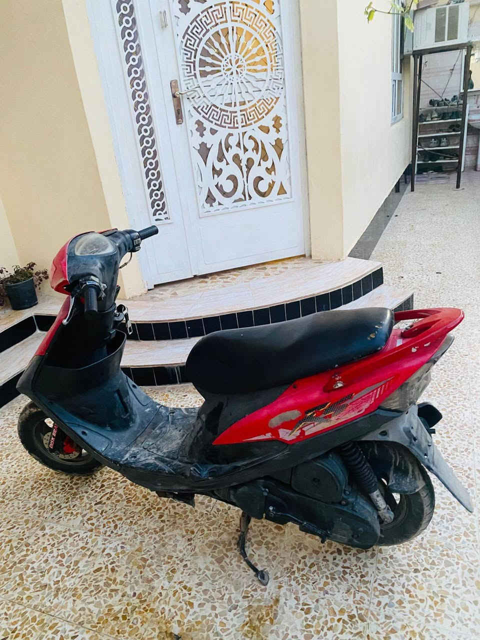 سلام عليكم
دراجه ماكس بلاديه

ختم واحد دراجه ما صار هواي من نازله

مولحه كله  مكينه سبانه ما مدوده عليه 

حلوه مكينه ناعمه مكان دراجه بعقوبه مفرك
  التفاصيل خاص او رقمي بس وتساب

***********
