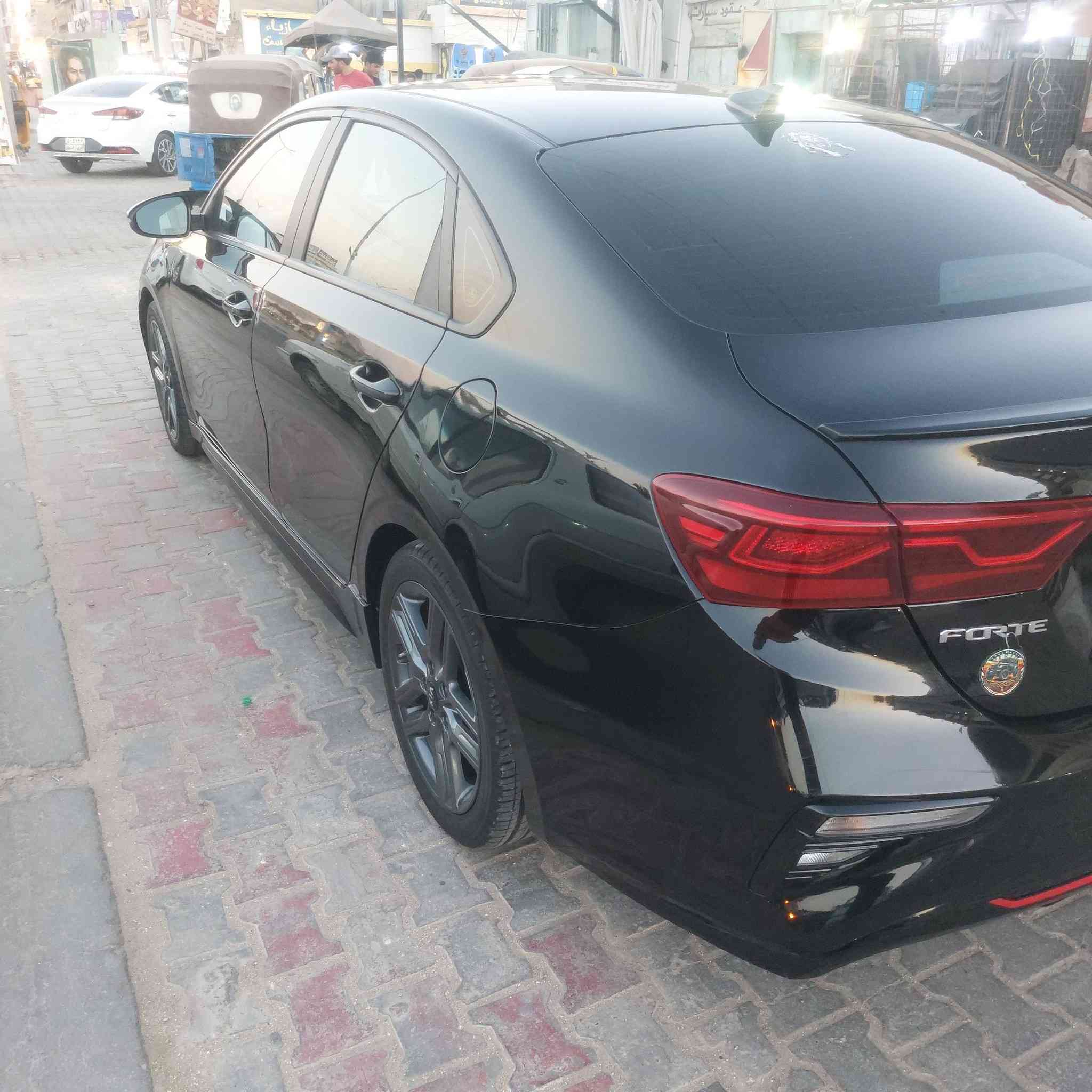سلام عليكم لبيع كيه فورتي وارد امريكي معوقين بصره بيهه مدكر وبنيد فول مواصفات عده الفتحه ٤بصمات رادارات حساسات كامره دواره شاشه جبيره ماشهه ٣٧ الف البصره الصمعي جديد *********** سعر ١٢٥ وخادم
