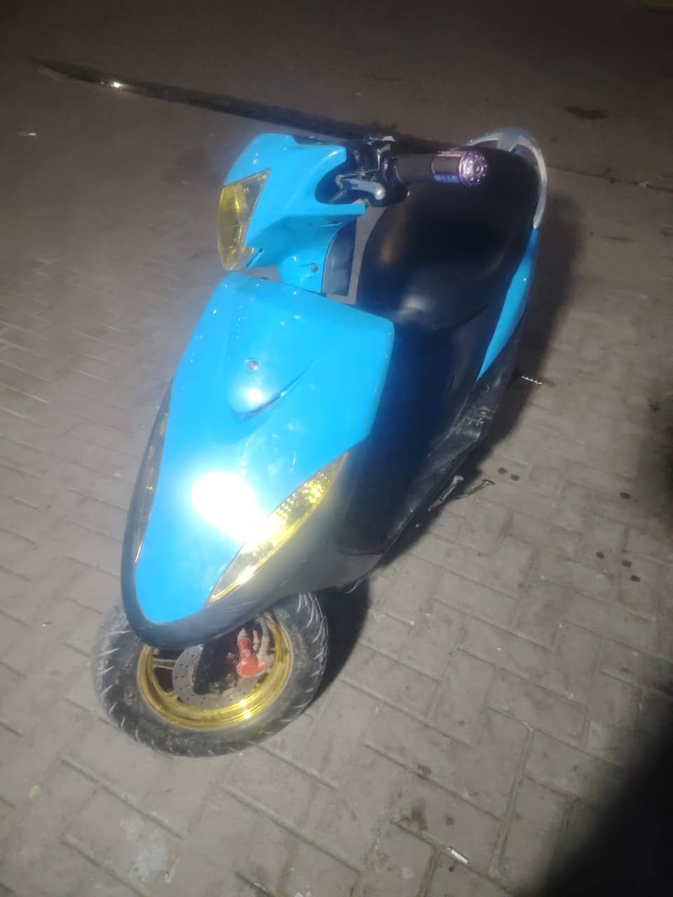 درجة حلوه او نضيفه دراجه مفتوحه مكانه حيانيه 
***********
