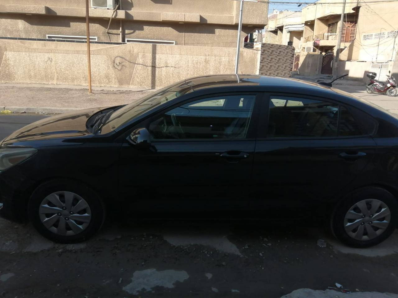 السلام عليكم
كيا ريو 2018 رقم بغداد  محرك 1600 السيارة جاهزة من كل شي داخل نظيف وبيها جراد في بعض الأماكن حادثها بسيط موضحة بالصور الحادث  موجودة في مدينة الحرية / الدولعي السعر 103 وبيها مجال بسيط للاتصال بالرقم ***********
