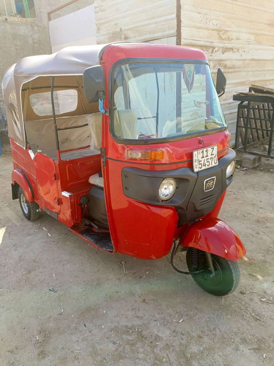 تكتك للبيع موديل 2022شهر 10رقم وسنويه بغداد نكليزي تحويل ثاني يوم مكفوله من عده طخه  بسيطه بالبك لايت السعر خابر و بالخدمه مكاني الشعب جمعيات ***********
