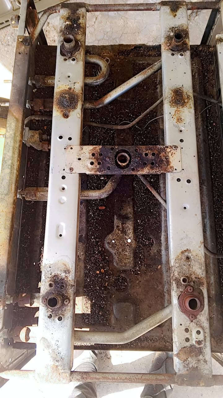 عملنا اليوم تنظيف الطباخ وتجهيزه.
🔧 فتح وتنظيف الطباخات بجميع أنواعها 🔧

✨ أسعار مناسبة 

📍 ذي قار - قلعة سكر  

✅ تم فتح وتنظيف هذا الطباخ بتاريخ 6/10

📩 للاستفسار التواصل على الخاص أو الاتصال على الأرقام التالية:

📞 ليث: ***********
