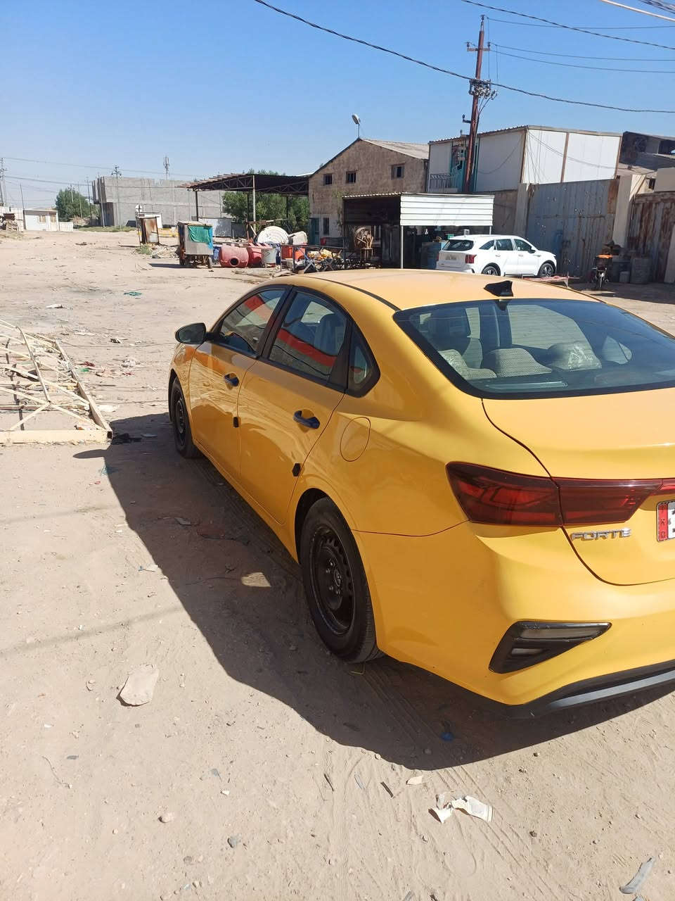 كيا فورتي موديل 2019 حادث فقط جاملغ امامي بدون ارباك السعر 120 وبيه مجال *********** المكان كربلاء سياره بسمي
