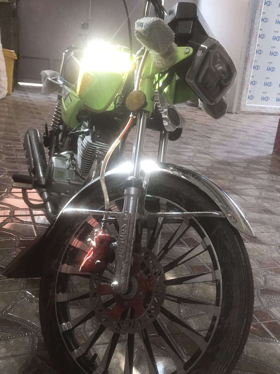 سيفان جديد موديل 24 شكل 25 اوراق كارتونيه
السعر 750 وبي مجال المكان ديالى بعقوبه الهويدر 
***********
