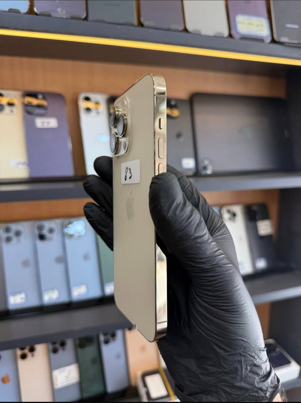 ايفون 14 برو ماكس
ذاكره 512GB نص تيرا 

دون ملحقات 

اللون ذهبـي 

نموذج M شرق اوسط نسخة الجزائر ZD/A 🇩🇿 

بطاريه قبل كم يوم صارت 82 

الجهاز نضافه 100 بالميه 

بلادي شرط وين ميعجبك تفحص

السعرر 940 الف دينار عراقي منهي دون عمله 

العنوان الانبار قضاء الخالديه 
*********** يوسف

