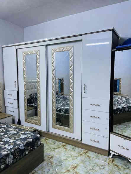 غرفه للبيع مابيه اي ضرر 8 قطع السعرر 600
