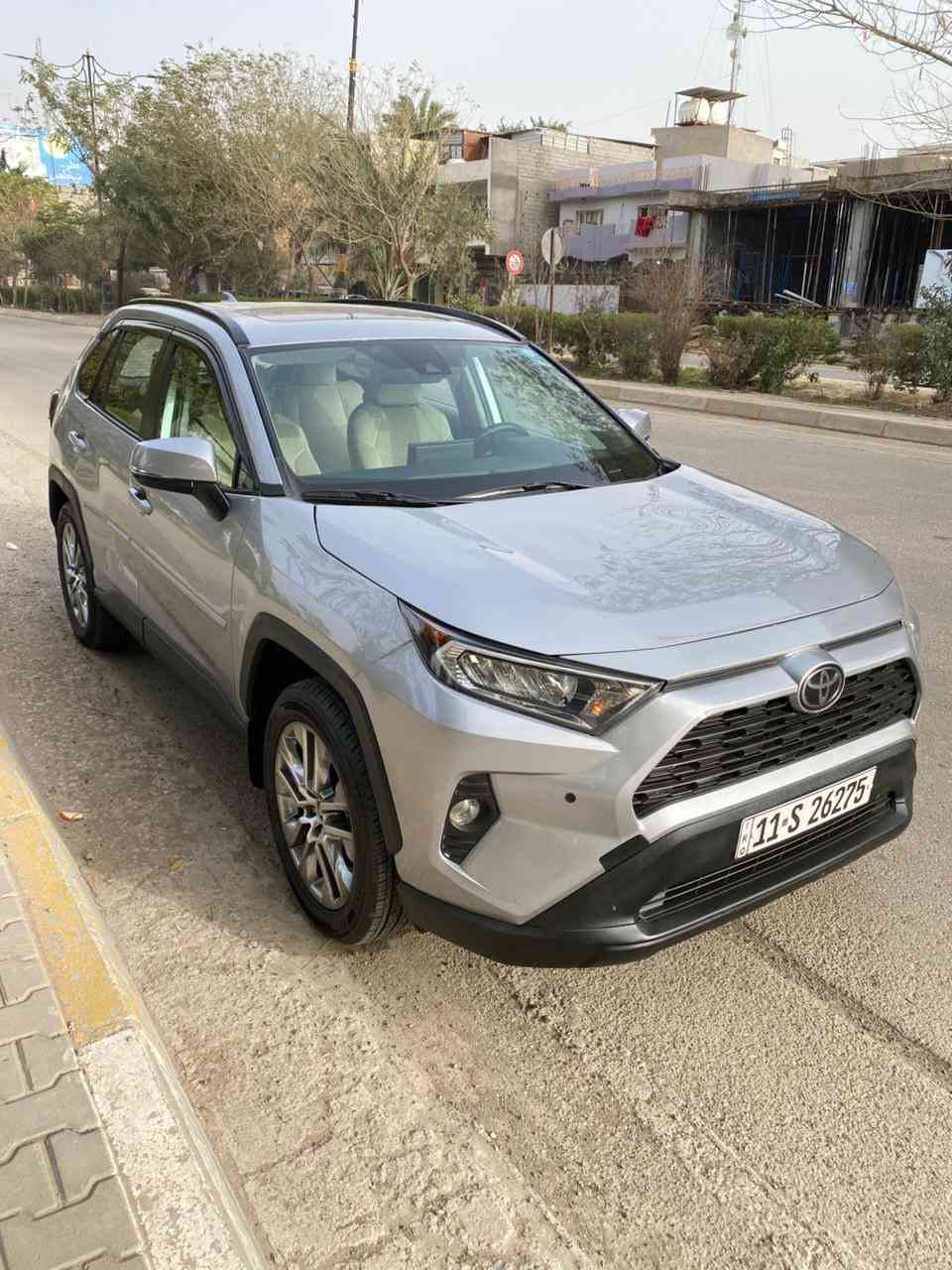 سلام عليكم
‏-   TOYOTA RAV4, XLE
- موديل -2021 
- لون -رصاصي 
- لون الداخلي -بيجي
- محرك بشرط
- كير بشرط 
- ماشية -45 الف mi
- فئة XLE بريميوم
- سلايت 
- بصمه
-جنطه كهرباء
- رادار امامي
- رادار جانبي 
- حاكية 
- مثبت سرعه 
- تحكم اوامر صوتي 
- تبريد قطعتين 
- هاند بريك بصمه 
- كشن كهرباء جلد
- نظام ECO ثلاث انضمه قيادة 
- نظام اوتو ستوپ 
- اشاره مرايات 
- مرايات كهرباء 
- الضرر قبق الجنطه صبغ و جمامرلغات صبغ
-شرط بدون ايرباك حداديه امامي خلفي جديد
-ويل 19 + تخم تاير جديد
- صور الحادث داخل المنشور السونر موجود و رقم الشاصي هم موجود 
- مكاني - ديالى- بعقوبة 
-السعر 187 وبيه مجال للطيبين 
- الاستفسار ‭٠٧٧٢ ١٧١ ٢٣٩٥‬
