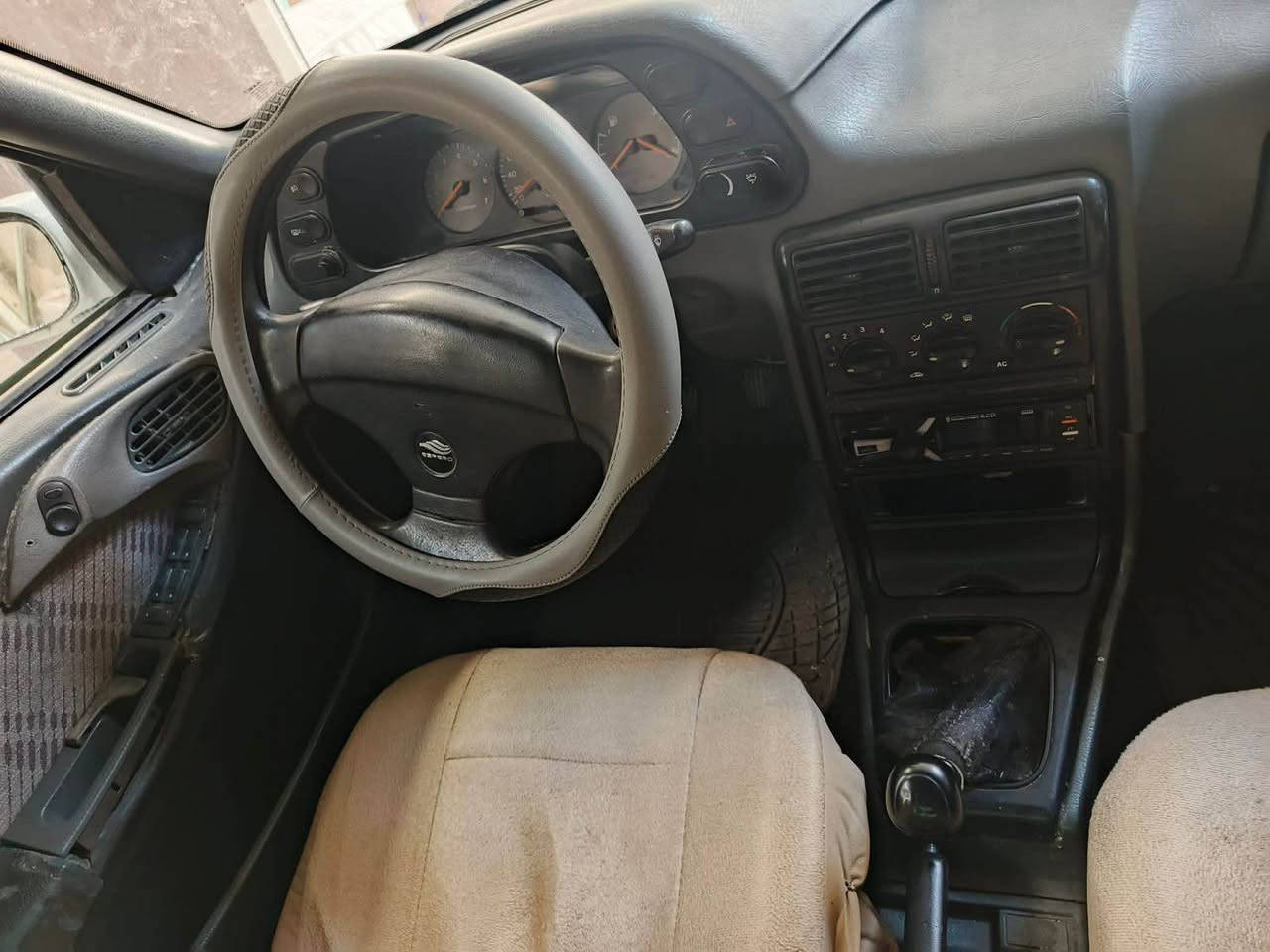 دايو اسبرو 95 كير محرك بلشرط سنوية عاج معمرة تعمير درجة اولى بيها طخة بسيطة سكن ومراية مكسورة طالب عليها 27ورقة مكاني كركوك ‭ ‭0770 103 1393‬ كركوك, العراق
