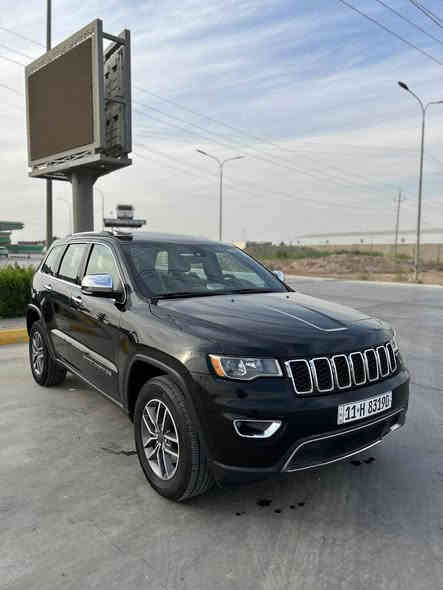 جيب شيروكي 2020 لمتد 
السعر ٢٤٠ وبيها شي بسيط
جاملغ + بنيد لغد وشاصي كفالة
ماشيه 66 السياره نضيفه وعليها ادامه كاملة ومناقصها ش وع ايدي الحمدالله وباسمي وهزه وسنويه جديده السياره مال جناي اي برمجه مابيها ع وضع الشركه /بنوراما / رادار جانبي/كشنات اماميه كهرباء ذاكره/صندوق شفط/
دفع رباعي ماوس تحكم/ هيتر ورادار مري جانبيه وتضليل ضوء جانبي ووسطي/ اوتو استوب امامي وخلفي 
كشنات تبريد وتدفئة / داخل اسود وبانوراما 
العنوان الصويرة او بغداد شارع فلسطين ***********
