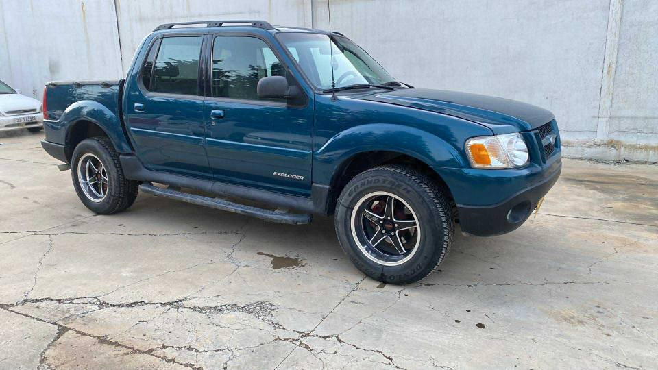 سڵاو
فۆرد ئیکس بلورە،پیکاب،2001،استیرادخاص،اوتوماتیک،
4×4=دەبڵ اکسڵ،سلایت،4تایەی تازەی لەژێرە،
بەشەرتی گێڕومەکینەوتبریدوتحویل وغرامەوهەمووشتێک...لەسلێمانییە
زۆرپاک وجوان ماوەتەوە
73$ومعامەلە،  گۆڕینەوەش ئەکەین
***********    *********** السليمانية, العراق
