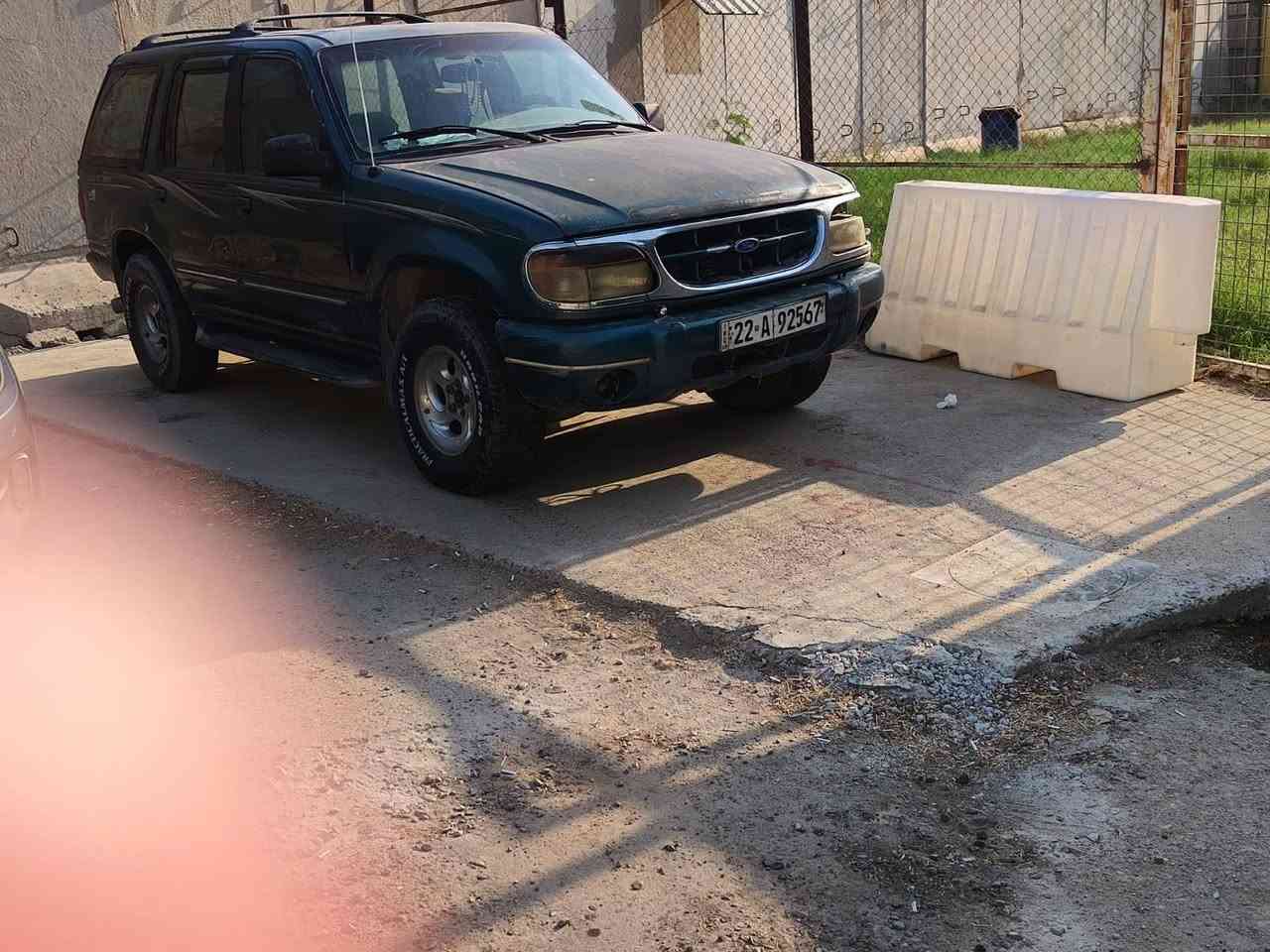 السلام عليكم فورد اكسبلور موديل 1997 رقم اربيل تريد تحويل تريد وكاله سياره جاهزه بس ينراد الها ميزاينه اماميه وتبريد عاطل السعر 35 مكان السياره بغداد سبع قصور وهذا رقمي ***********
