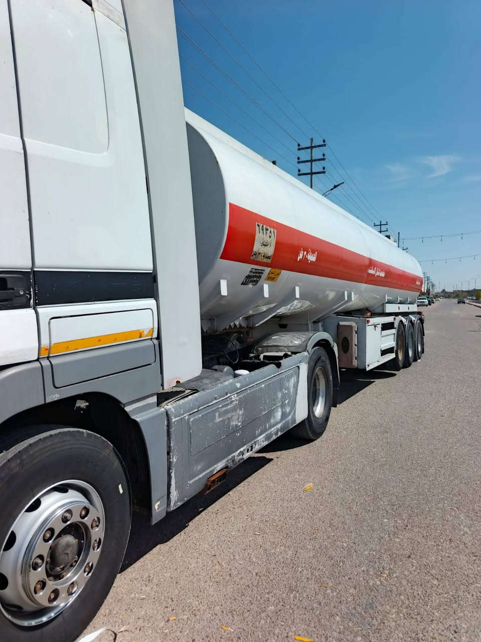 سلام عليكم
اكتروز للبيع 2001  حجم. 46   سحال دمعتين  سياره جاهزه علشغل منضومه تسخين كاك ابو 6    تخم تاير. طوناج  جديد سلامه حموله 34طن بطوناج  رتايدر خمس طكات  تبريد السعر 3وبيها مجال   رقم انبار باسمي  مكلف بلنشر رقم صاحب سياره ***********
