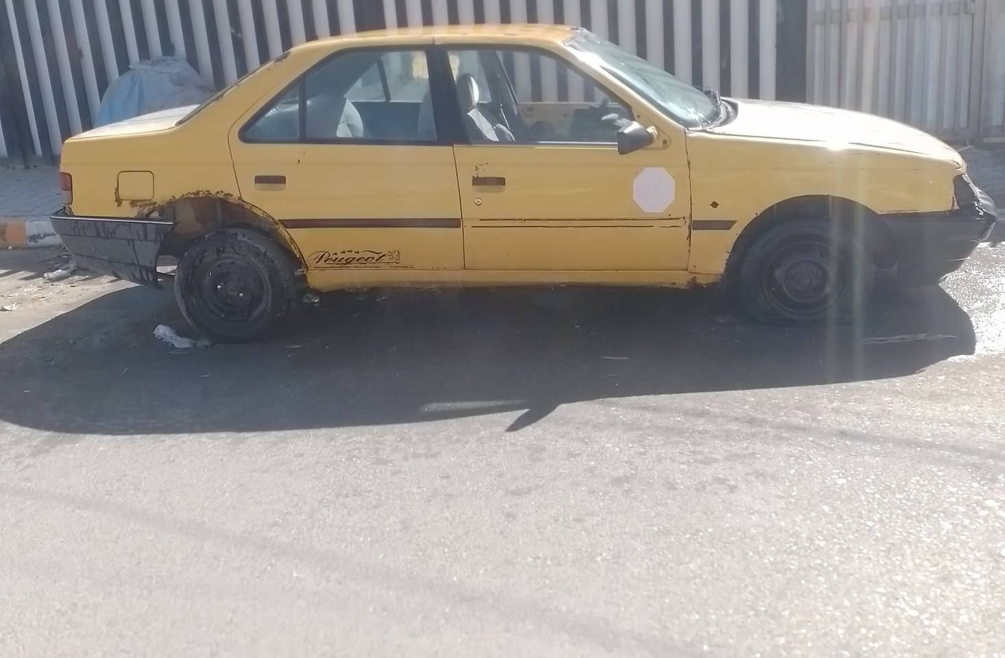 سيارة بيجو للبيع ٢٠٠٩ تحتاج ترتيبات راعيها موجود غرامات مصفره المحرك بي خيط تبخير رقم الماني الهيئه ما ادري شكد رقمي *********** بغداد, العراق
