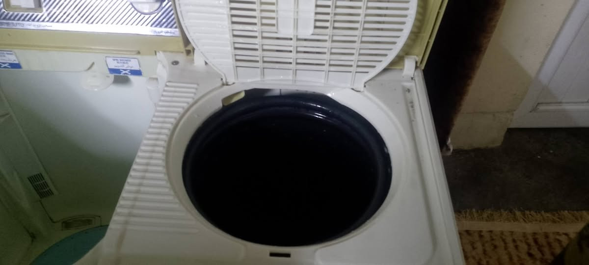 غساله للبيع بل شرط نضافه ياباني السعر 60بيها مجال ***********
