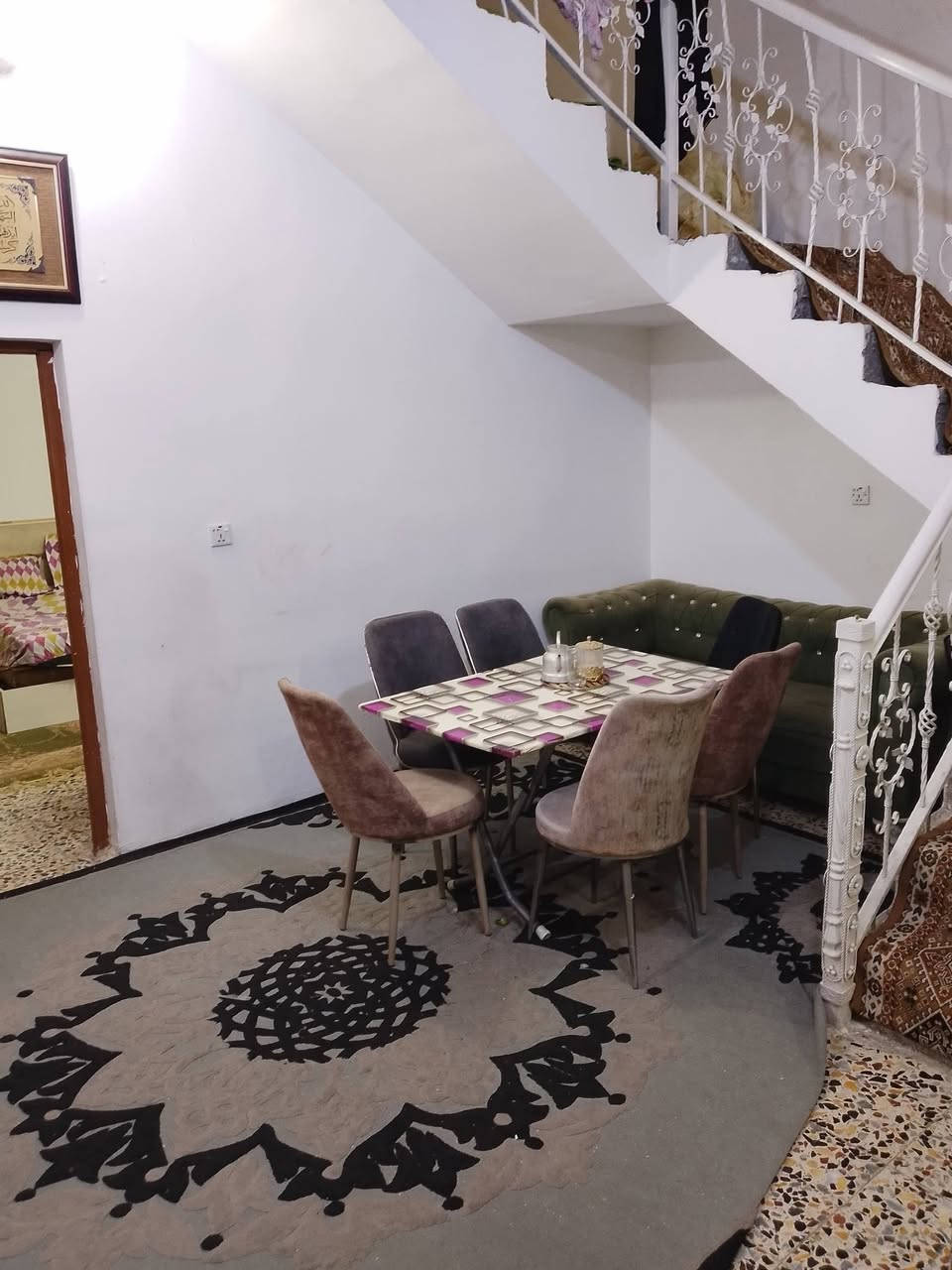 السلام عليكم
بيت للبيع مساحه 100 متر زراعي سند 25 بل عبيدي الرئاسة شارع المعامل الطحين السعر 60 وبي مجال استفسار على الرقم *********** 
مستعجل على البيع
